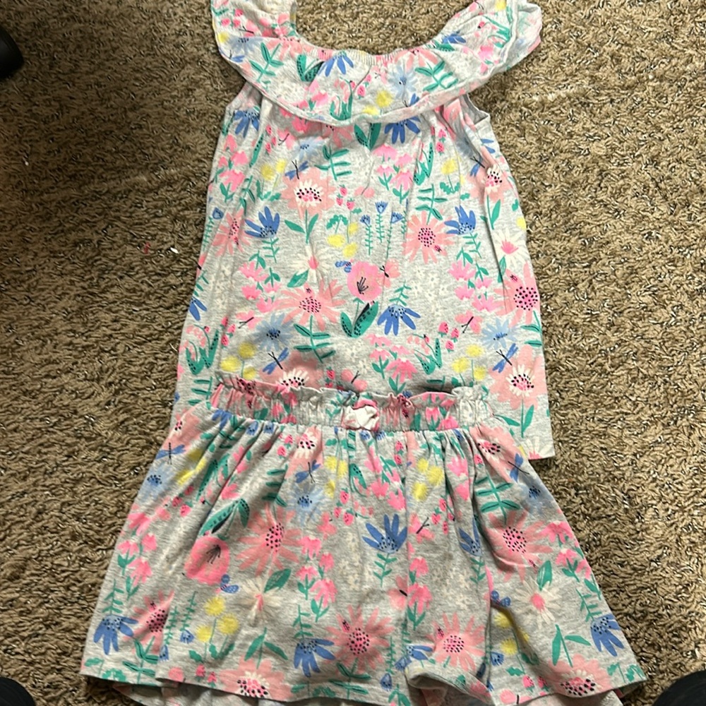 Cute little set for little girl size 6